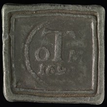 Square clay peat medal Heiligegeesthuis or Oudemannenhuis, peat medal penny swap lead metal, text OTM 1694, OTM 1694 Rotterdam