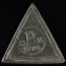 Triangular loin bread medal Heiligegeesthuis or Oudemannenhuis, bread penny penny swap lead metal, representation of the Holy