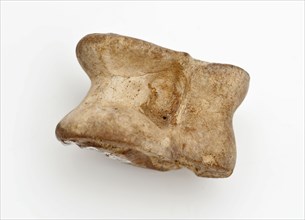 Hip bone of goat or sheep, part of the game of bibel, bickle game ground find leg, archeology Rotterdam Kralingen-Crooswijk