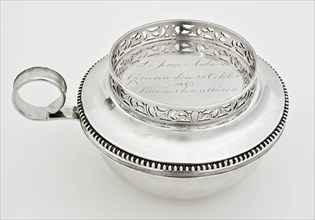 Silversmith: Cornelis Knuijsting, Porcelain bowl with lid and inscription: De Jonghe Anthony Born on 22 October 1807 Evening