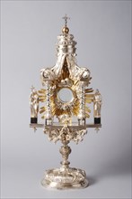 Van Gastel, Silver monstrance, monstrance liturgical vessel silver glass metal, religion church Roman Catholicism liturgy