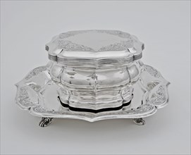 Silversmith: J. Lang & C. Koops, Square silver cookie jar with lid on top, cookie jar holder silver, forced engraved on mold