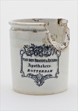 Pharmacy jar, ointment jar with imprint Van den Brandt & Eickma Rotterdam, apothecary jar ointment jar holder soil find ceramic