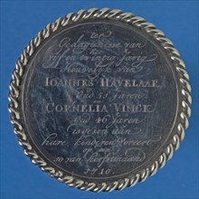 Medal on the 25-year marriage of Joannes Havelaar and Cornelia Vinck in 1710, wedding medal medal engraving silver, cable edge