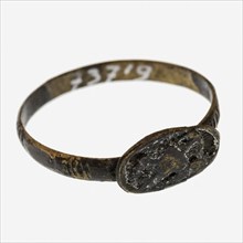 Decorated, copper ring, on which pierced heart and an anchor, ring jewel clothing accessory clothing soil find copper metal d 0.