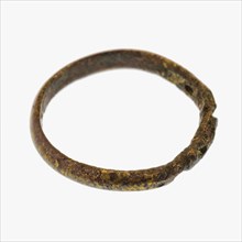 Copper ring, classic wedding ring model, ring jewelry clothing accessory clothing soil find copper metal d 0.3, cast Simple
