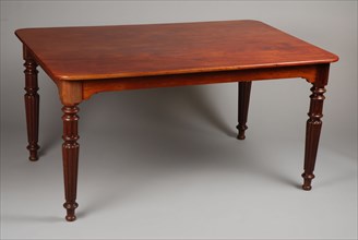 Rectangular mahogany table, table furniture interior design mahogany wood, Rounded corners and four fluted tapered legs