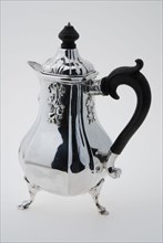 Bartholomeus van der Tooren, Three-piece crockery milk jug, milk jug tableware holder tea set tableware silver, gram Three-piece