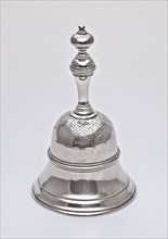 Silversmith: Douwe Eysma, Silver handbell, handbell sound silver, communication sound meal