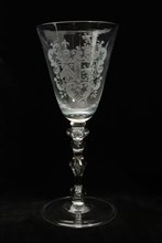 Goblet, wineglass with two alliance weapons: Baelde and Van Teylingen, wine glass drinking glass drinking utensils tableware