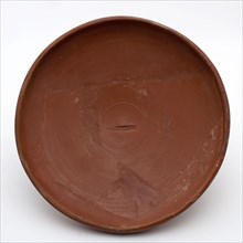 Roman terra sigillata bowl on footring, plate dish tableware holder soil find ceramic pottery clay engobe, ring 8,8