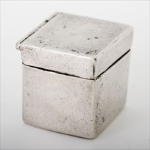 Square silver box with lid, in it black textile and stone, box holder silver textile stone, d 2.2