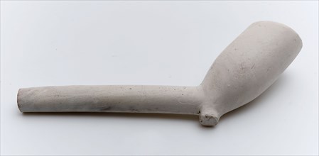 Pipe head, white baking clay, pipe head soil found ceramic pipe earth, mold pressed through pierced Pipes heads of whitewashing