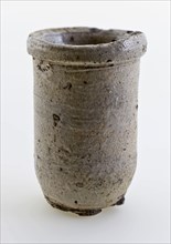Stoneware ointment jar, white shard, entirely glazed in gray, ointment jar holder soil find ceramic stoneware glaze salt glaze