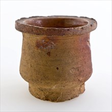 Pottery belly model ointment jar, red shard, internally glazed, ointment jar pot holder soil find ceramic earthenware glaze lead