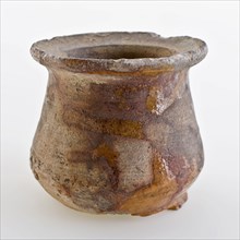 Pottery belly model ointment jar, red shard, internally sparingly glazed, Ointment jar pot holder soil found ceramic earthenware