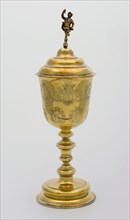 Silversmith:, Gilded silver cup from the wine buyers' guild, goblet cup drinking utensils tableware holder silver gold, hammered
