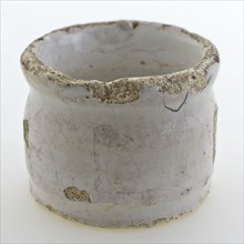 Pottery ointment jar, low model, white glazed, ointment jar pot holder soil find ceramic earthenware glaze tin glaze, delfts