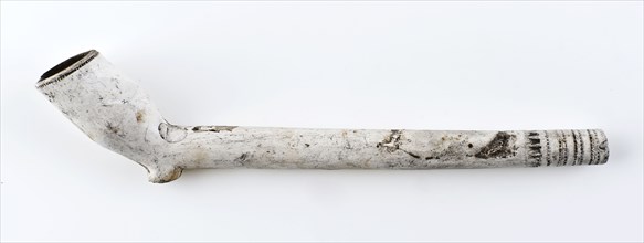 White clay pipe, marked, with decorated handle, clay pipe smoking equipment smoke floor pottery ceramic pottery, pressed