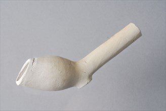 Hendrick Jansz., Clay pipe, unnoticed, from the waste from Rotterdam pipe making, clay pipe smoking equipment smoking ground