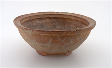 Earthenware bowl, unglazed, on three stand lobes, bowl crockery holder soil find ceramic pottery, hand-turned baked Pottery dish