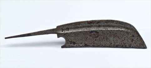 Blade of chopping knife, with flat side and side with blood channel, striking mark in the trench and sting and on leaf C V D K