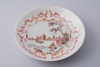 Dish with image boat on river and meeting Westerners with crowned man, cup and saucer drinking utensils tableware holder