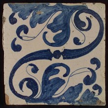 Tile, blue on white, diagonally an S-shaped volute and stylized leaf ornaments, tile picture material fragment ceramic pottery