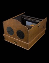 Fold-out illumination box or stereoscope in oak box, illumination cabinet stereoscopic wood oak brass copper brass folded out