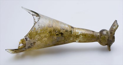 Fragment of part of foot and of stem of goblet, drinking glass drinking utensils tableware holder soil find glass, hand-blown