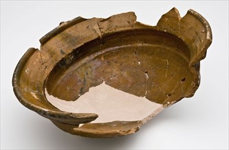 Fragment earthenware cooking pot with wide top edge and two bands, cooking pot crockery holder kitchen utensils earthenware