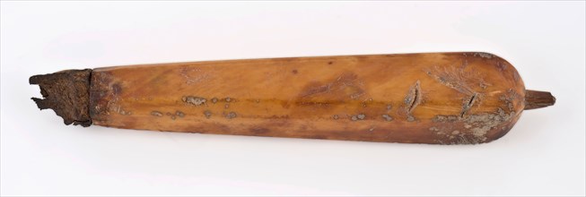 Legs handle of table knife, diamond-shaped with eight sides facetted with straight sides flared backwards, has knife cutlery