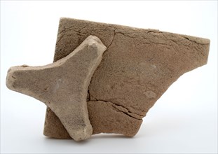 Fragment tile, biscuit earthenware, unglazed, with baked goods, tile footage soil finds ceramic pottery, in form made baked