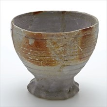 Stoneware cup on pinched foot, gray with brown flamed salt glaze, cup cup holder holder soil find ceramic stoneware glaze salt