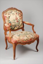 Beechwood rococo armchair, armchair armchair chair seating furniture interior interior design wood beechwood wool silk brass
