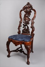 joiner, Rococo chair with bird and camel in the backrest, chair furniture furniture interior design wood walnut elmwood burr