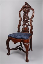joiner, Rococo chair with bird and horse in the backrest, chair furniture furniture interior design wood walnut elmwood burr