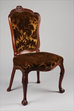 Mahogany rococo chair, chair furniture furniture interior design wood mahogany velvet, Seat and backrest covered with dark green