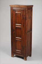 Oak box, cupboard cabinet furniture furniture interior design wood oak wood, Solid oak wood cupboard with door made of style