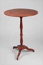 Mahogany Biedermeier table, table furniture interior design wood mahogany, sheet d 0.7 Ranke twisted leg with three-sided very