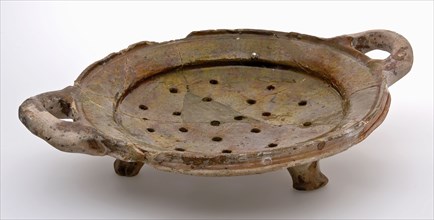Pottery colander, on three legs, with two ears, colander kitchen equipment earthquake ceramics earthenware glaze lead glaze