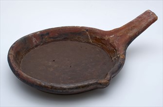 Pottery baking pan with stem and pouring lip in the rim, saucepan casserole dishes holder kitchen utensils fragment earthenware