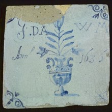tile manufacturer: Wijtmans, Flower tile with blue flower pot, dated and signed, corner motif oxen head, wall tile