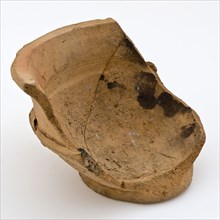 Fragment of unglazed test on stand ring, test fire test mold soil find ceramic pottery, ring 7.9 hand-turned baked Fragment