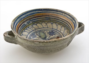 Majolica bowl with two lying ears, polychrome, floral decor and loose fragment, porcelain dish holder holder earthenware