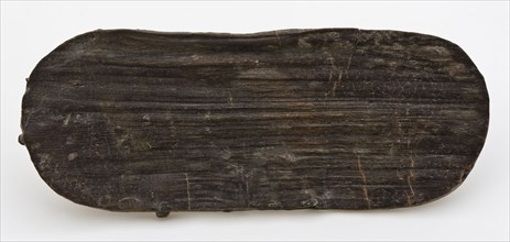 Wooden bottom of chip box, elongated with semicircular ends, box holder soil find wood, w 5.4 sawn Wood bottom of chip box
