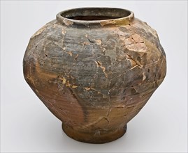 Pottery ash pot on stand, oval and upright neck edge, ash pot ceramic earthenware earthenware ceramics earthenware glaze lead