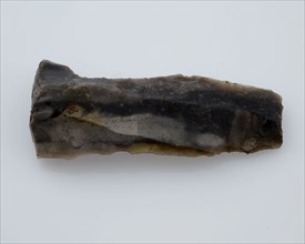 Flint blade of black gray flint, klij bottomfound flint, mined Blade of dark flint from the Stone Age or bronze Age Typical back