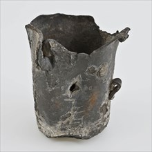 Metal cup with ear, protruding upper edge, lead or tin, cup holder soil find lead tin metal, cast soldered Tin or lead cup