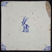 Animal tile with deer, small and blue decor on white ground, corner filler ox head, wall tile tile sculpture ceramic earthenware
